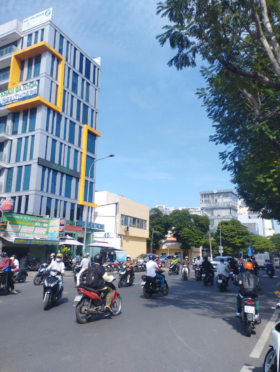 Hiếm CHDV sát Bầu Cát - Âu Cơ - 5 tầng - HXH Doanh Thu tốt - Ảnh chính